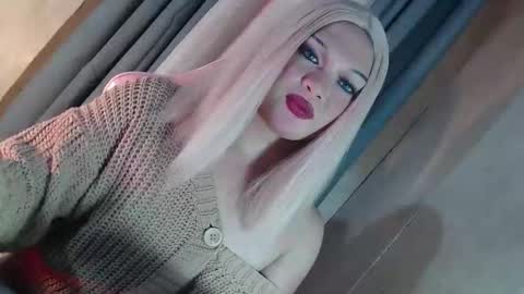 DANIELLA - DONT FORGET TO GIVE ME A THUMBSU UP online show from March 2026 02:23:02 PM