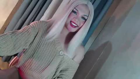 DANIELLA - DONT FORGET TO GIVE ME A THUMBSU UP online show from March 2026 10:23:02 AM