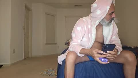 Snapshot of fantazy_island chatting on November 2025 06:16:02 AM mike anglo online show from November 2025 06:16:02 AM