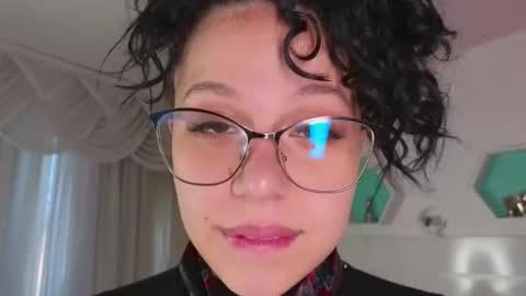 Farah online show from November 2025 12:08:02 PM