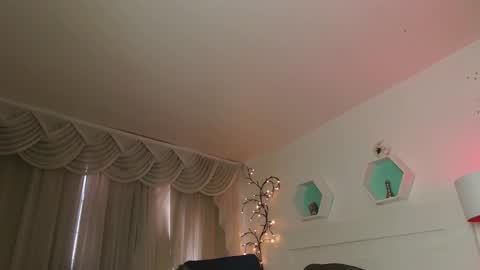 Farah online show from February 2026 12:05:02 PM