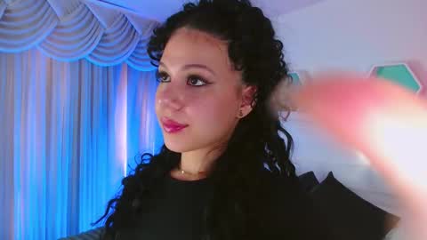 Farah online show from March 2026 12:11:01 PM