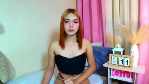 Snapshot of farrah_marie chatting on October 2025 12:43:02 AM Farrah Zarake online show from October 2025 12:43:02 AM