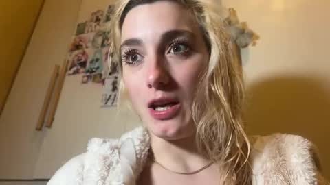 Gattino online show from October 2025 04:52:02 PM