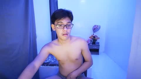 fastfucker_22 online show from March 2025 04:33:02 PM