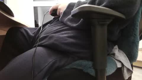 Snapshot of fat_bubble chatting on November 2025 04:42:01 PM Fat Bernd online show from November 2025 04:42:01 PM