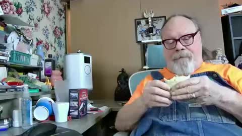 Fred. online show from February 2025 03:34:02 AM