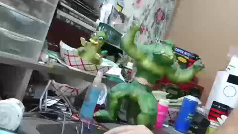 Fred. online show from October 2025 07:34:01 PM