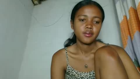 fayence09 online show from November 2025 12:57:02 AM