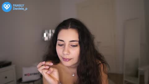 Daniela online show from December 2024 03:46:01 PM