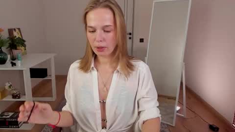 Daniela online show from October 2025 06:45:01 AM