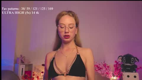 Snapshot of feelbetterwithme chatting on September 2025 03:52:01 AM Princess Kate HOT ANAL VID ON FANSLY Help me reach 100 likes online show from September 2025 03:52:01 AM