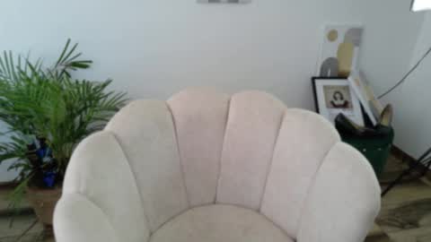 Feelena online show from October 2025 05:46:02 PM