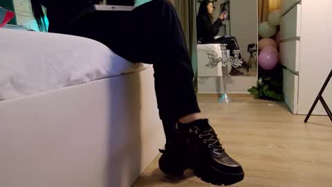 FeetVibe online show from December 2025 08:23:01 AM