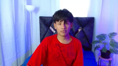 Felix online show from October 2025 08:17:01 PM