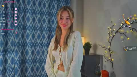 Snapshot of felony_rone chatting on November 2025 01:28:02 AM Ariana online show from November 2025 01:28:02 AM