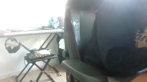 Snapshot of fem_alice_louis_dom chatting on September 2025 08:27:02 AM fem_alice_louis_dom online show from September 2025 08:27:02 AM