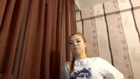 fernandamathson online show from October 2025 05:04:02 PM