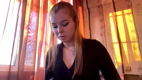 fernandamathson online show from October 2025 11:00:02 AM