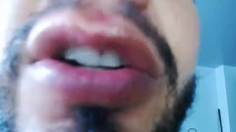 Samuel online show from November 2025 12:50:02 PM