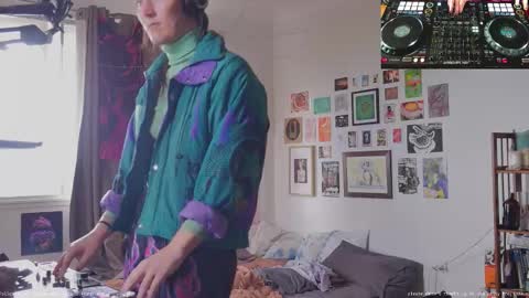 Snapshot of fernydew chatting on September 2025 02:34:02 AM Fern next stream 430pm Monday PST online show from September 2025 02:34:02 AM