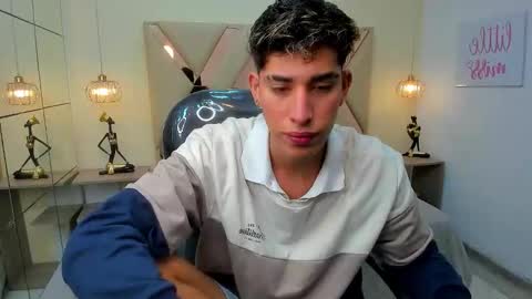 FER PHOENIX online show from February 2026 03:33:02 AM