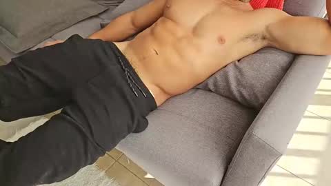 feruagusto93 online show from June 2026 07:15:02 PM