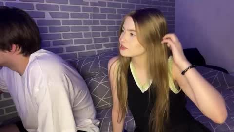 Tina and Tomas online show from October 2025 02:03:01 PM