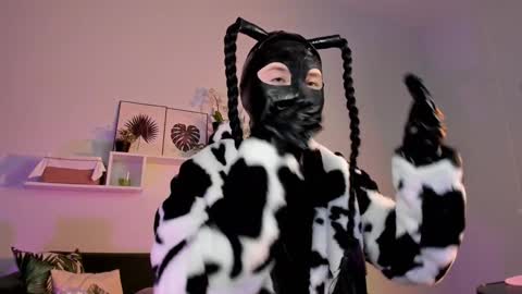 Rey online show from December 2024 06:48:01 PM