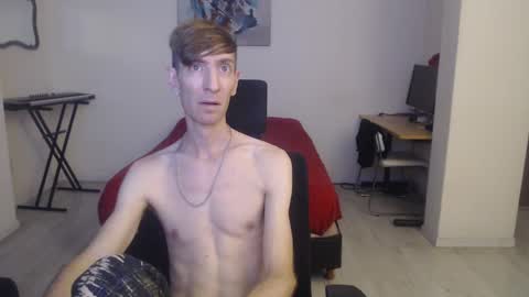 Snapshot of feuerfree chatting on February 2025 02:42:02 AM FeuerHeat online show from February 2025 02:42:02 AM