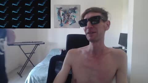 Snapshot of feuerfree chatting on February 2025 06:09:02 PM FeuerHeat online show from February 2025 06:09:02 PM