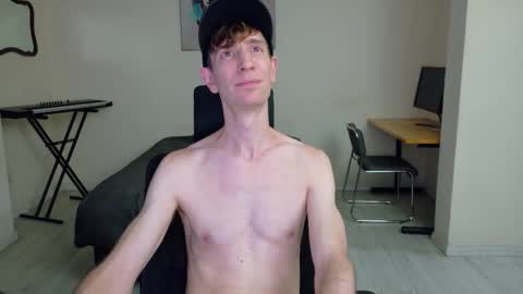 Snapshot of feuerfree chatting on February 2026 10:14:02 PM FeuerHeat online show from February 2026 10:14:02 PM