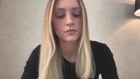 Lisa online show from November 2025 07:30:02 AM