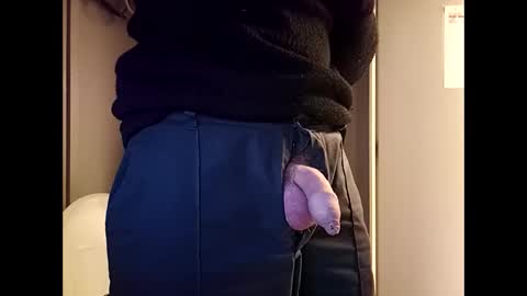 fifi010203 online show from November 2025 04:08:02 PM