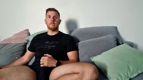 Snapshot of fikol123 chatting on September 2025 08:38:02 AM fiolkamil online show from September 2025 08:38:02 AM