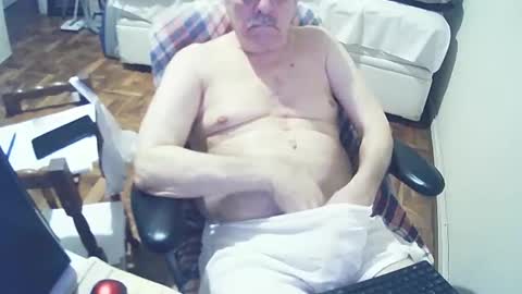 Snapshot of filhober chatting on December 2024 02:07:02 AM filhober online show from December 2024 02:07:02 AM