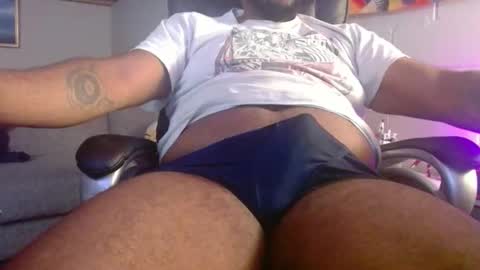 Snapshot of filisdude chatting on November 2025 06:24:01 AM frank online show from November 2025 06:24:01 AM