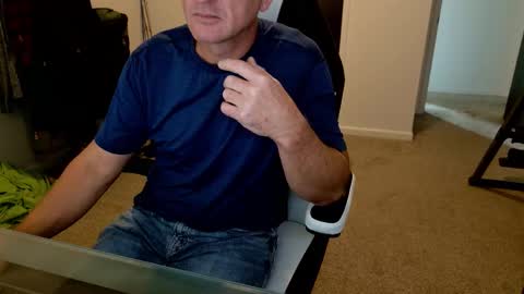 Ross online show from November 2025 09:28:01 PM