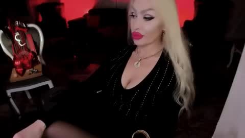 AlfaFemale online show from November 2025 06:26:02 AM