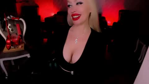 Snapshot of findom_god chatting on May 2026 02:24:02 PM AlfaFemale online show from May 2026 02:24:02 PM