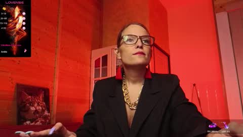 Snapshot of findom_lady_shine chatting on February 2026 05:21:01 PM Lady online show from February 2026 05:21:01 PM