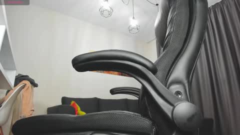 FindomGuyXXX online show from November 2025 06:51:01 PM