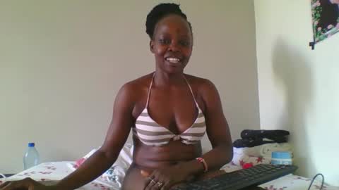 Snapshot of fine_melanin chatting on September 2025 07:23:01 AM caro online show from September 2025 07:23:01 AM