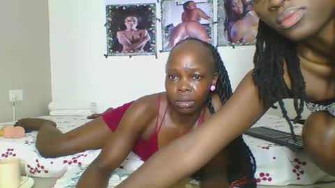Snapshot of fine_melanin chatting on October 2025 07:14:01 PM caro online show from October 2025 07:14:01 PM