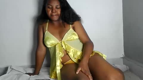 fiona_00 online show from May 2026 05:51:02 PM
