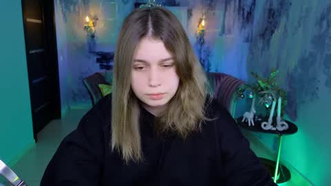 fiora online show from January 2025 05:05:02 AM