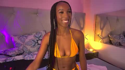 Fiorela Lenin  online show from November 2025 06:45:01 PM