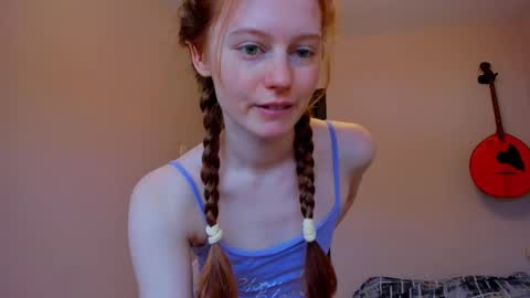 fire_luna online show from December 2024 07:41:01 AM