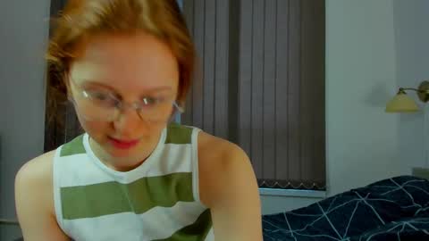 fire_luna online show from December 2024 07:29:02 AM