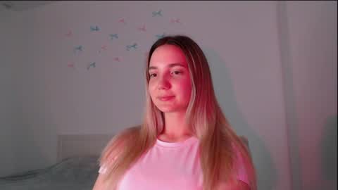 fireflies_fly_ online show from July 2026 08:15:02 PM